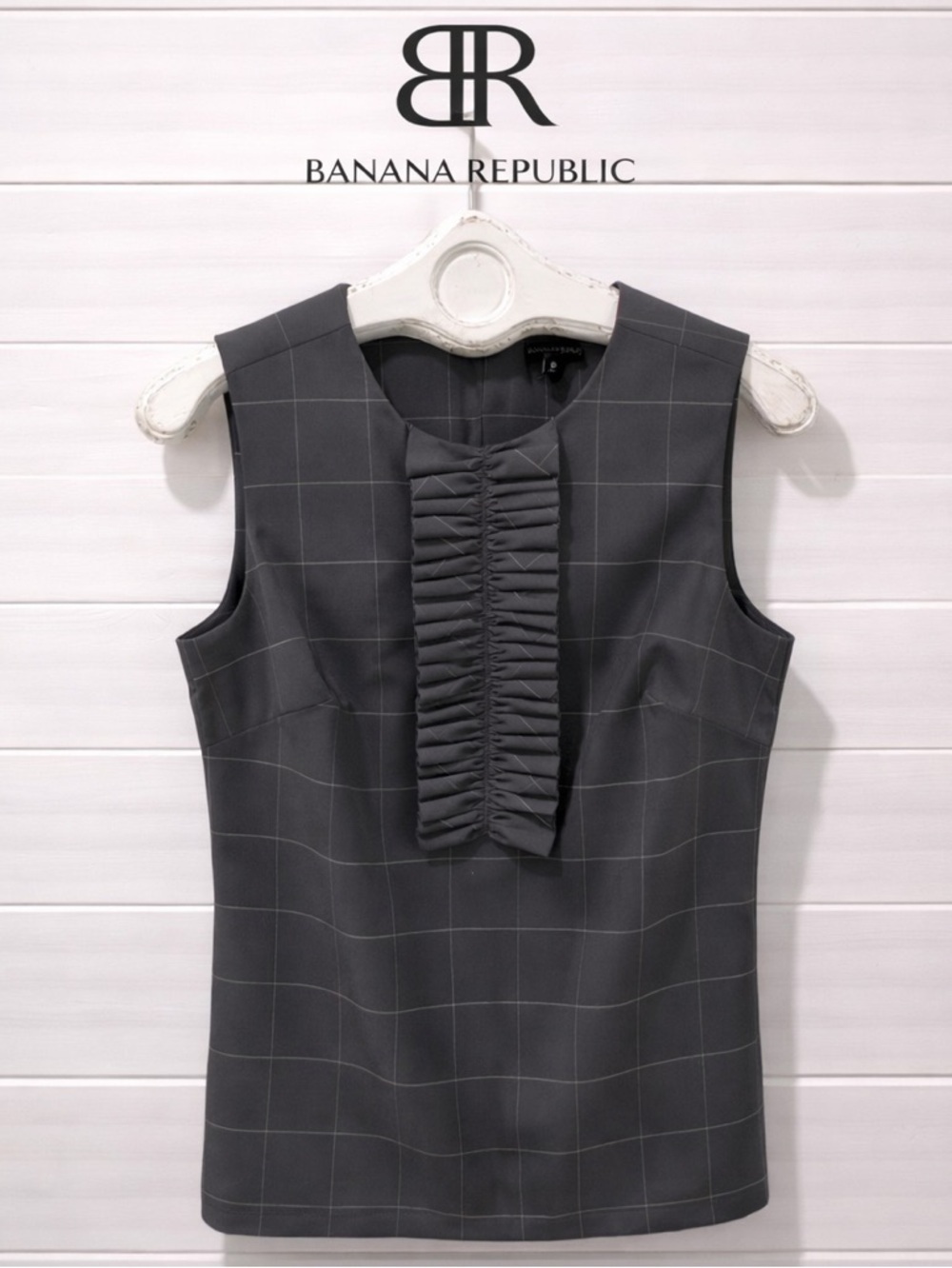 BANANA REPUBLIC Sleeveless Ruffle Front Plaid Top – Size 6